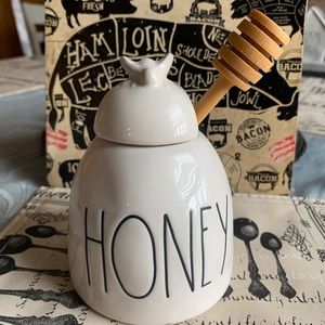 Rae Dunn honey pot
